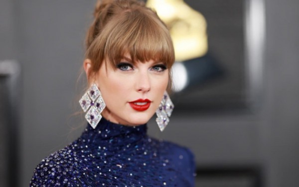 Taylor Swift trình làng 4 ca khúc trong đó có bài chưa từng phát hành