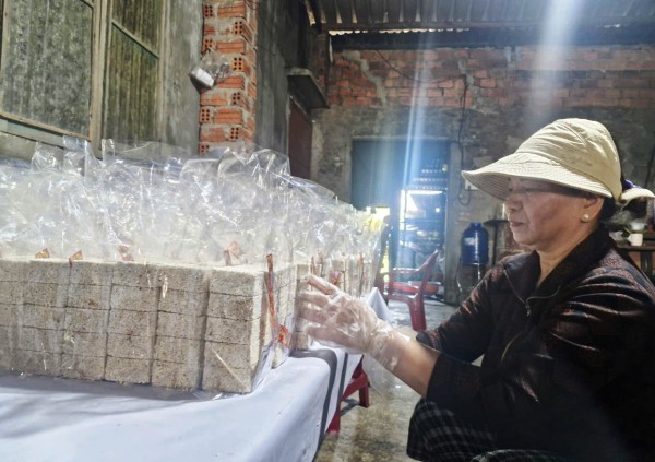 Tết về với bánh nổ Tân Thọ Tết về với bánh nổ Tân Thọ