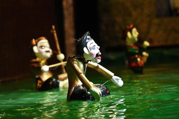 Thấy gì từ 'Cảm xúc Long Thành'?