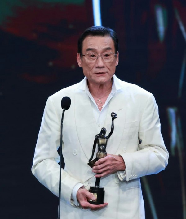 Thư Kỳ thắng giải đạo diễn mới, Lương Gia Huy lên ngôi Ảnh đế Kim Tượng 2026