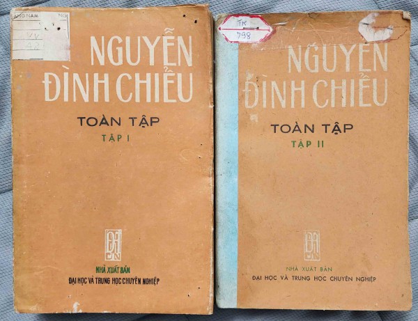 Tinh tú đất Việt: Thà đui mà giữ đạo nhà Tinh tú đất Việt: Thà đui mà giữ đạo nhà