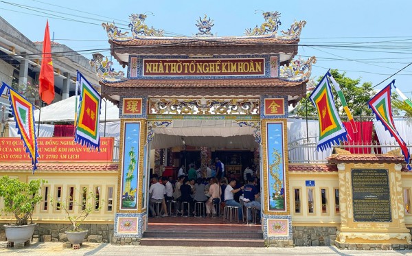 Trăm năm đất tổ kim hoàn: Từ đường độc nhất vô nhị Trăm năm đất tổ kim hoàn: Từ đường độc nhất vô nhị