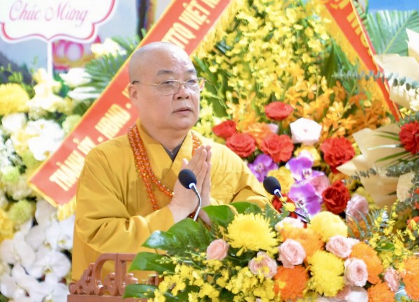 Trang nghiêm đại lễ Phật đản tại chùa Quán Sứ
