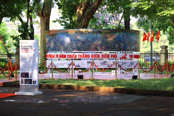 Từ Hà Nội xem tranh panorama ở Điện Biên