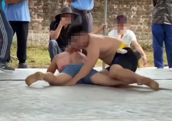 Tử vong vì trò chơi ở hội làng: dựng rào kỹ thuật hay cấm? Tử vong vì trò chơi ở hội làng: dựng rào kỹ thuật hay cấm?