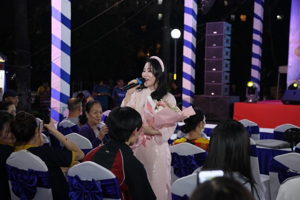 Tưng bừng khai hội 'Sống xanh - Ẩm thực chay' Tưng bừng khai hội 'Sống xanh - Ẩm thực chay'