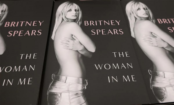 Universal Pictures làm phim tiểu sử Britney Spears