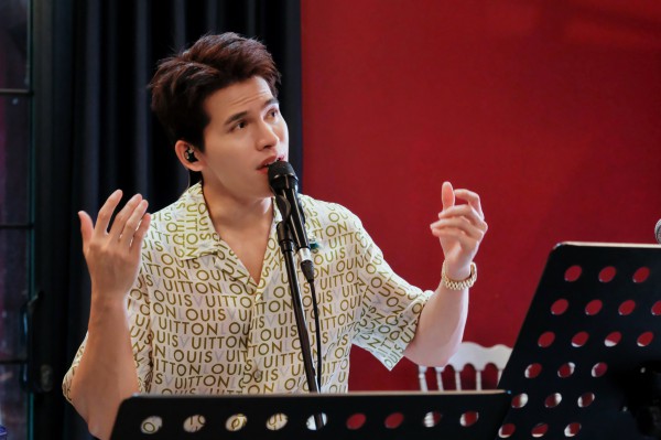 Vấn nạn hát nhép: Thiếu trung thực sẽ làm méo mó thị trường Vấn nạn hát nhép: Thiếu trung thực sẽ làm méo mó thị trường