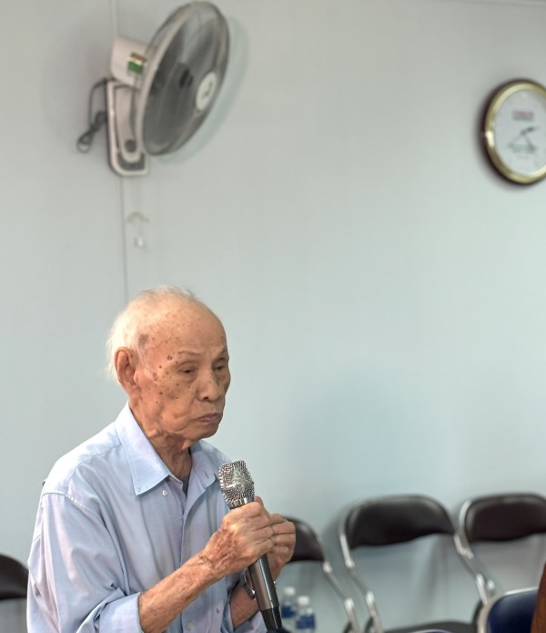 Văn nghệ sĩ kể chuyện viết về Bác