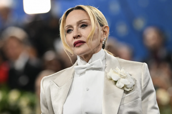 Vì sao Đệ nhất phu nhân Mỹ coi Madonna là 'vết nhơ' của gia tộc Kennedy?