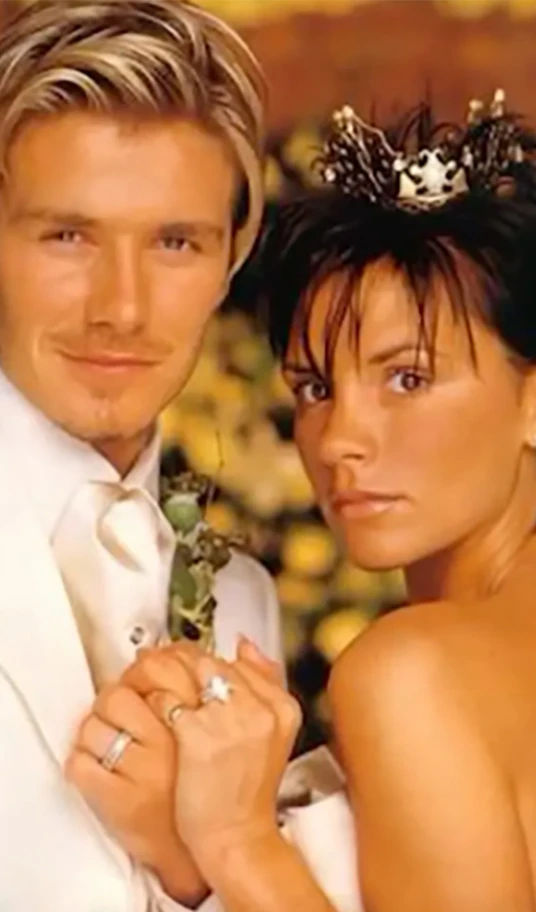 Victoria và David Beckham kỷ niệm 25 năm ngày cưới