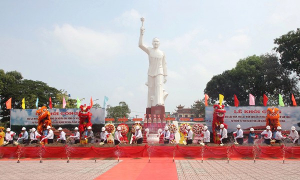 Xây dựng nhà lưu niệm Võ Văn Tần, Võ Văn Ngân