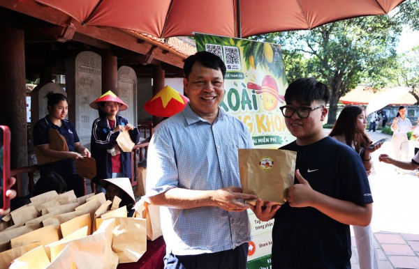 Xoài đăng khoa - chuyện mới của Văn Miếu