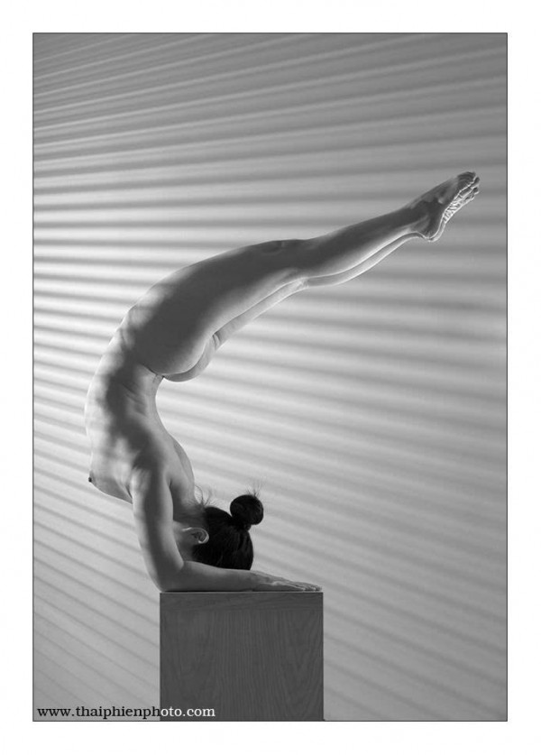 Ảnh yoga và nghệ thuật khỏa thân của NSNA Thái Phiên được trao giải cao nhất Ảnh yoga và nghệ thuật khỏa thân của NSNA Thái Phiên được trao giải cao nhất