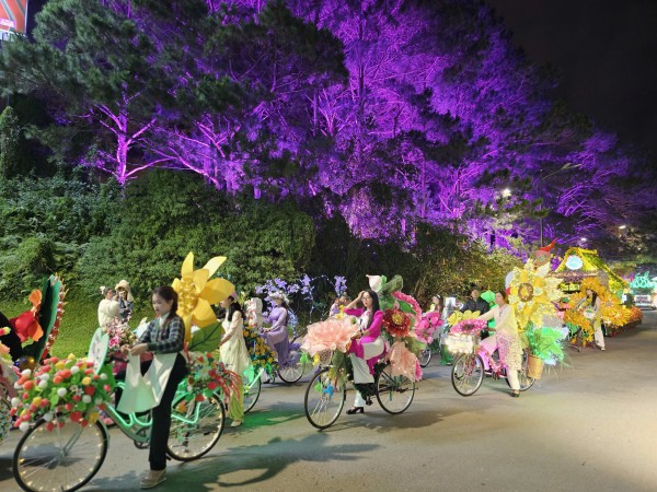 Đà Lạt: Sôi động Carnaval 'Hoa và di sản'