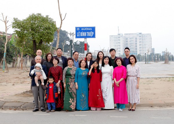 Đại biểu Quốc hội Lê Đình Thiệp đồng thuận một quyết định lịch sử Đại biểu Quốc hội Lê Đình Thiệp đồng thuận một quyết định lịch sử