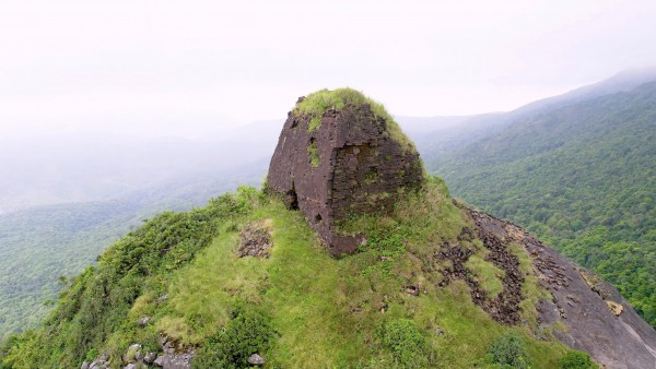 Đầu tư 125 tỉ đồng làm đường kết nối tháp Chăm cao nhất Việt Nam