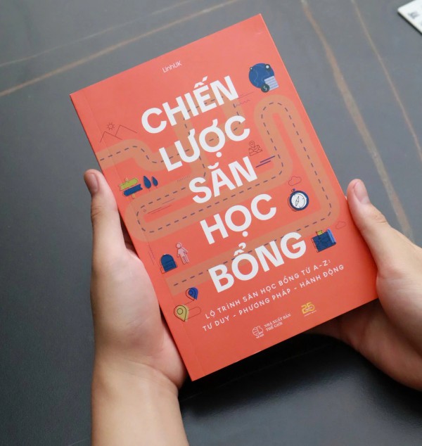 Đọc 'Chiến lược săn học bổng': Câu chuyện về bản sắc trong giáo dục toàn cầu