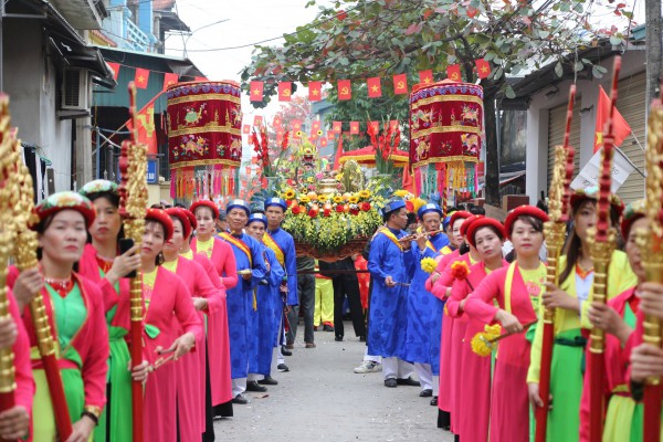 Độc đáo lễ hội Tiên Công: Con rể quỳ đón mừng bố vợ thượng thọ