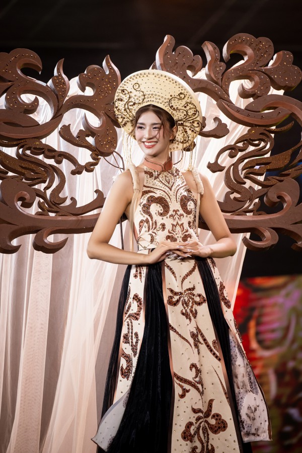 Độc lạ những màn trình diễn National Costume ở Miss Grand Vietnam 2024