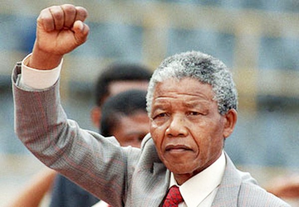 Đời thường các nhân vật nổi tiếng thế giới: Tình yêu trong đời Nelson Mandela