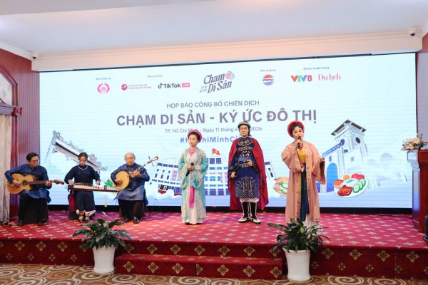 Đưa Chợ Lớn, Bến Thành vào sóng livestream của người trẻ Đưa Chợ Lớn, Bến Thành vào sóng livestream của người trẻ