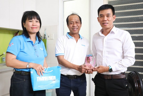 'Ông bụt' viết chuyện cổ tích giữa đại ngàn