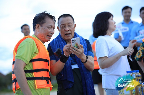 Có hẹn cùng thanh xuân - Điều chưa bao giờ: Hành trình trở về thanh xuân đầy ắp tiếng cười