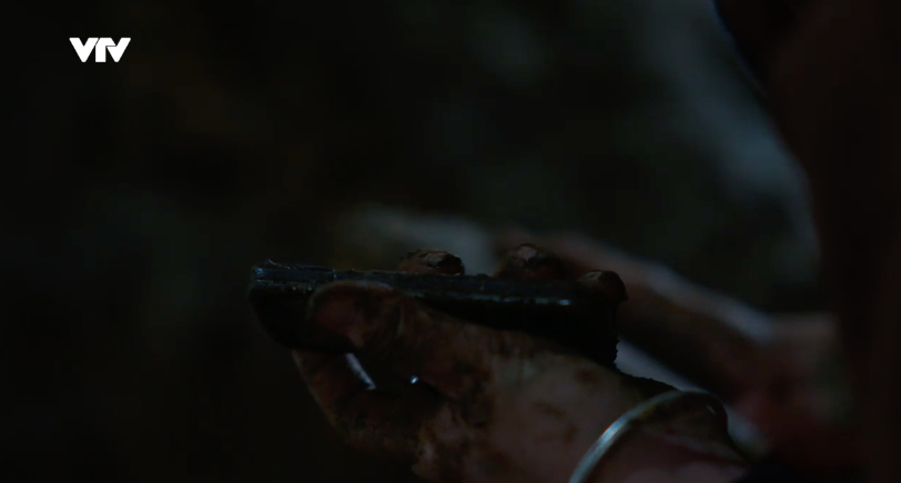 Cuộc chiến không giới tuyến – Tập 36: Hang ổ buôn ma tuý bại lộ, Thào A Hề như ngồi trên đống lửa Cuộc chiến không giới tuyến – Tập 36: Hang ổ buôn ma tuý bại lộ, Thào A Hề như ngồi trên đống lửa