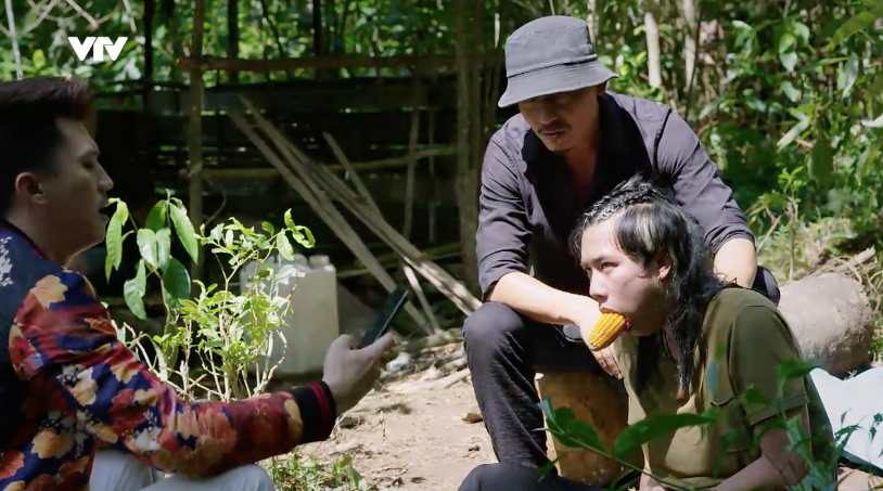 Cuộc chiến không giới tuyến – Tập 36: Hang ổ buôn ma tuý bại lộ, Thào A Hề như ngồi trên đống lửa Cuộc chiến không giới tuyến – Tập 36: Hang ổ buôn ma tuý bại lộ, Thào A Hề như ngồi trên đống lửa