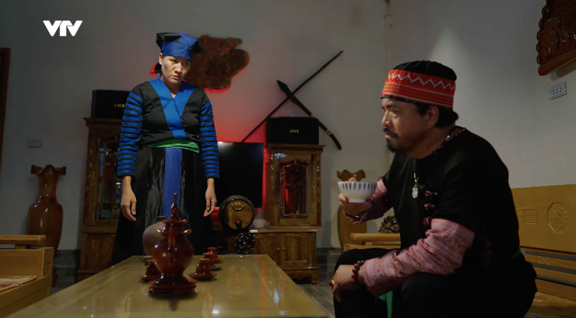 Cuộc chiến không giới tuyến – Tập 36: Hang ổ buôn ma tuý bại lộ, Thào A Hề như ngồi trên đống lửa Cuộc chiến không giới tuyến – Tập 36: Hang ổ buôn ma tuý bại lộ, Thào A Hề như ngồi trên đống lửa