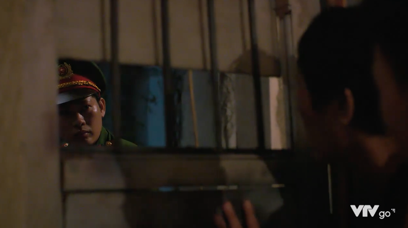 Cuộc đời vẫn đẹp sao – Tập 35: Bố con Lưu thoát nạn, Bát vẫn nhởn nhơ chưa bị “sờ gáy”