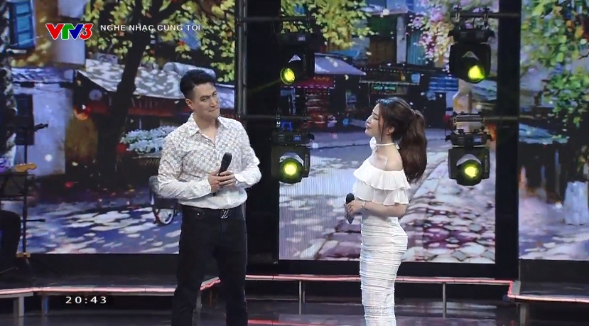 Diễn viên Việt Anh song ca "Phút yêu đầu" cùng Quỳnh Nga