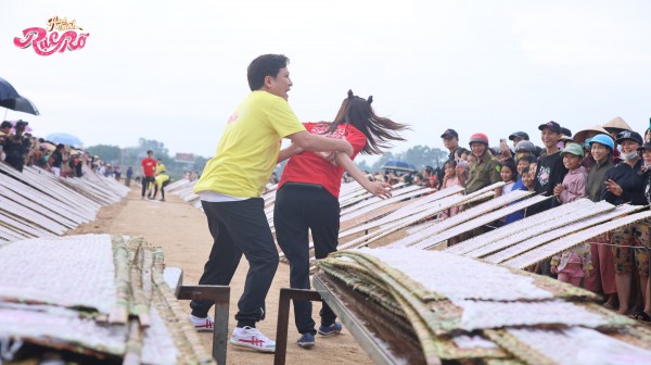 Hành trình rực rỡ: Lan Ngọc nhường hết cay đắng cho "anh già" Trường Giang