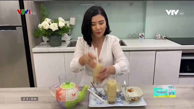 Hoa hậu Ngọc Hân: "Hoãn đám cưới, không ai có thể hoàn toàn vui vẻ"
