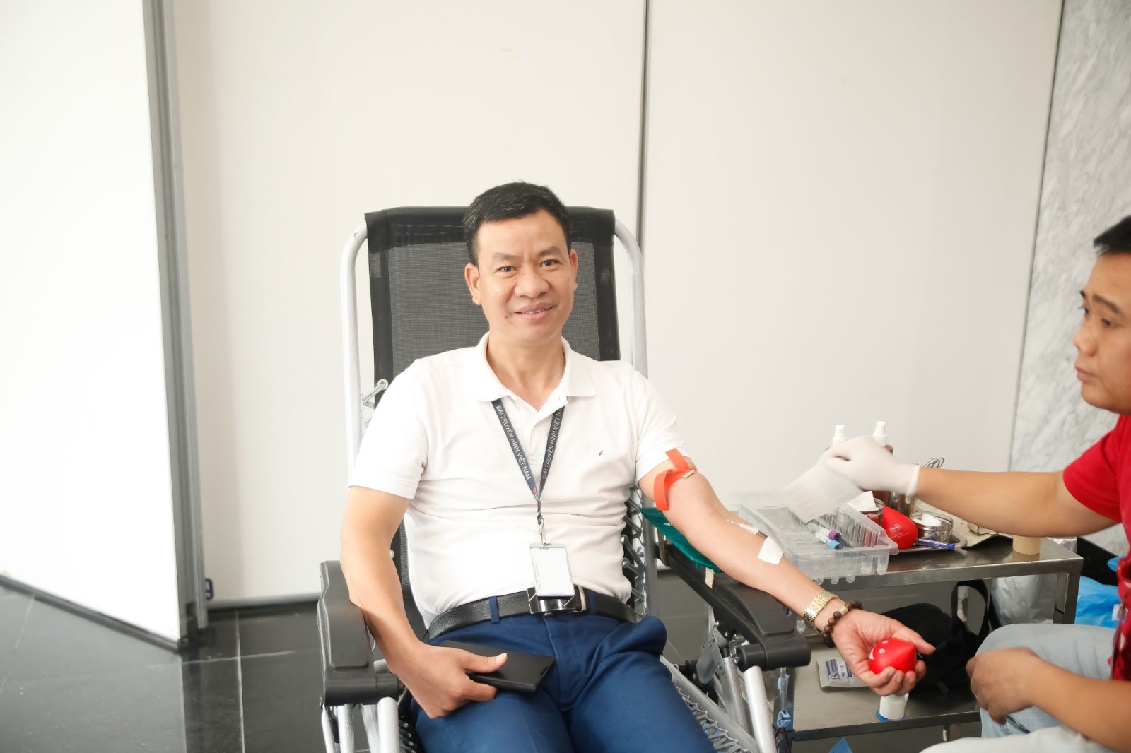 Hơn 300 cán bộ, nhân viên Đài THVN hiến máu nhân đạo