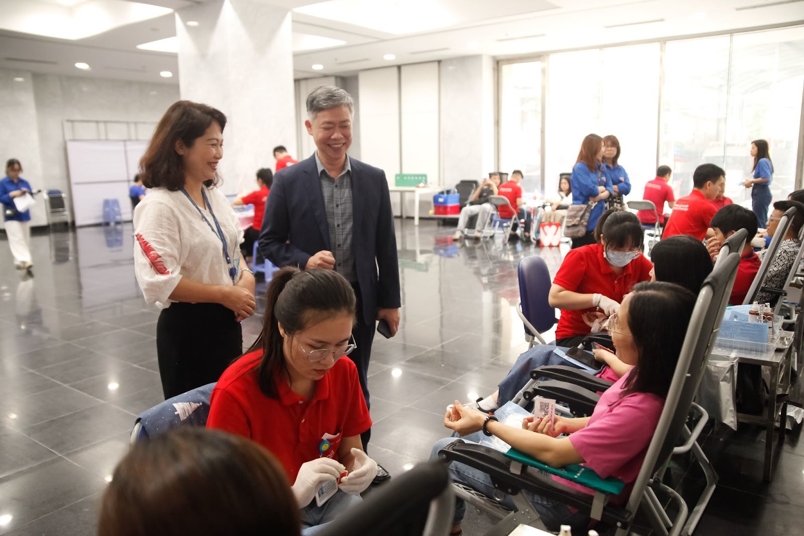 Hơn 300 cán bộ, nhân viên Đài THVN hiến máu nhân đạo