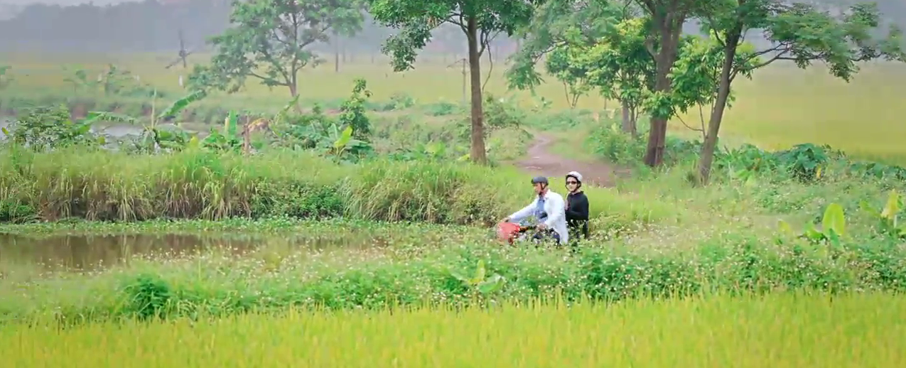 Làng trong phố – Tập 11: Hiếu xử nhẹ cũng đủ khiến quản đốc của vợ sợ xanh mặt