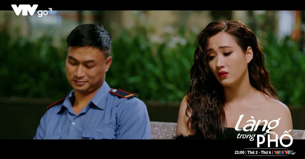 Làng trong phố – Tập 13: Buồn tủi vì cô đơn, Nhung muốn dựa vào vai Hiếu Làng trong phố – Tập 13: Buồn tủi vì cô đơn, Nhung muốn dựa vào vai Hiếu