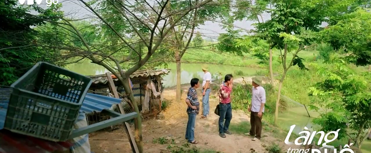 Làng trong phố - Tập 2: Muốn khởi nghiệp lại, Mến - Hiếu lại bị xúc phạm