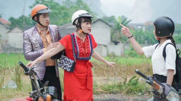 Quan hệ đầy éo le của Thu Trang, Việt Anh, Hồng Diễm trước khi đóng cùng Hướng dương ngược nắng
