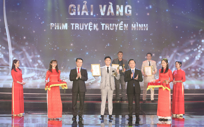 Thanh Sơn giành giải Nam diễn viên xuất sắc tại LHTHTQ 41