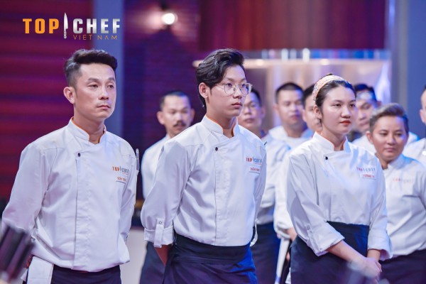 Top Chef Việt Nam – Tập 1: 3 món ăn đường phố được Giám khảo 1 sao Michelin chọn