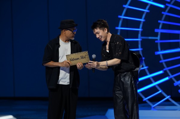 Vietnam Idol: Mỹ Tâm rời khỏi ghế giám khảo, ra quyết định bất ngờ