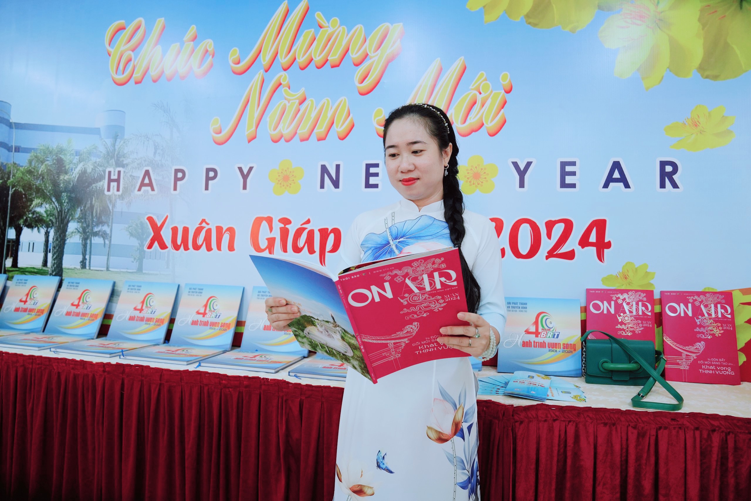 Ấn phẩm VTV ON AIR tham gia Hội Báo Xuân Bà Rịa - Vũng Tàu năm 2024