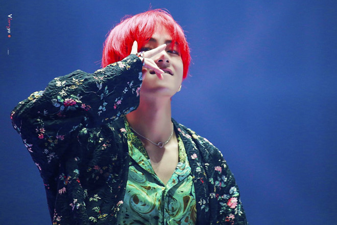 BTS bien le trao giai thanh dem nhac rieng voi san khau hoanh trang hinh anh 1 