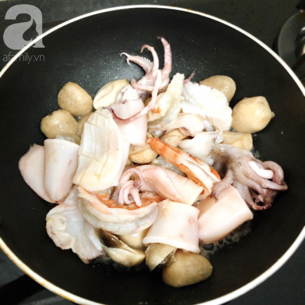 Chồng tôi rất ghét ăn cháo, nhưng duy nhất món cháo này thì khen ngon ăn liền 2 bát! Chồng tôi rất ghét ăn cháo, nhưng duy nhất món cháo này thì khen ngon ăn liền 2 bát!