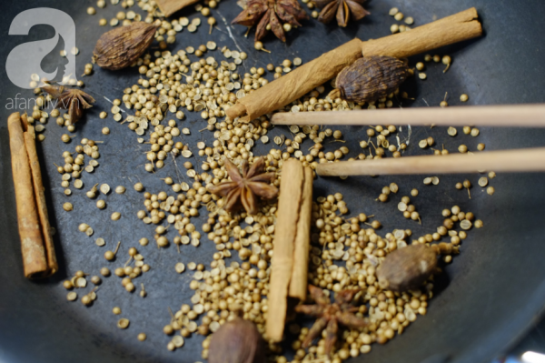 Món phở gà nấu theo cách này đã khiến mẹ chồng tôi cũng phải "tâm phục khẩu phục" vì quá ngon! Món phở gà nấu theo cách này đã khiến mẹ chồng tôi cũng phải "tâm phục khẩu phục" vì quá ngon!