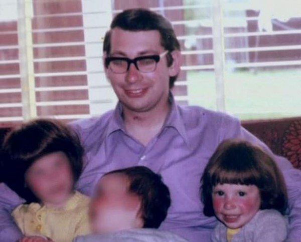 Cuộc chiến của bé gái bị bố xâm hại suốt 10 năm từ khi 4 tuổi: Tạo ra hơn 2.000 nhân cách để tự bảo vệ mình trước khi vạch mặt kẻ biến thái Cuộc chiến của bé gái bị bố xâm hại suốt 10 năm từ khi 4 tuổi: Tạo ra hơn 2.000 nhân cách để tự bảo vệ mình trước khi vạch mặt kẻ biến thái