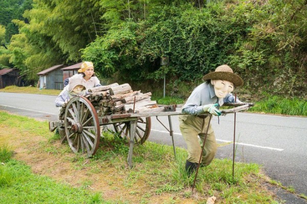 Ghé thăm ngôi làng bù nhìn siêu kỳ lạ ở Nhật Bản, nơi búp bê còn đông hơn con người gấp chục lần Ghé thăm ngôi làng bù nhìn siêu kỳ lạ ở Nhật Bản, nơi búp bê còn đông hơn con người gấp chục lần